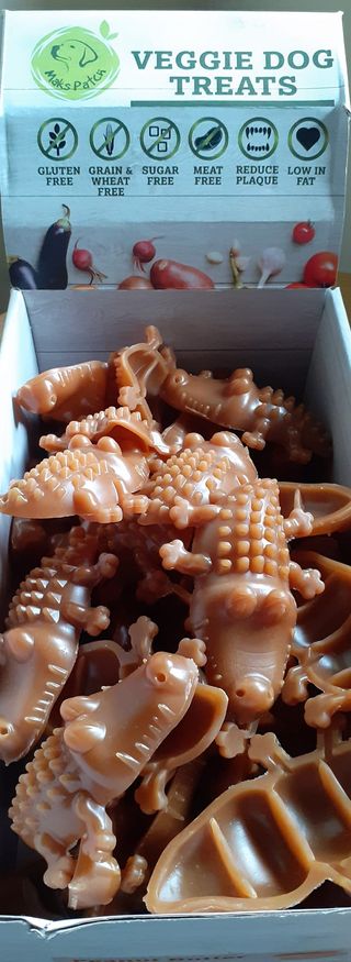 Peanut Butter Crocodiles 9.5cm
